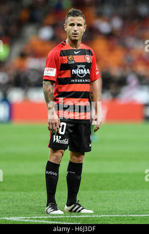 Impeccable Stadium, Sydney, Australie. 29 Oct, 2016. Hyundai A-League Football. Western Sydney Wanderers contre Central Coast Mariners. Le milieu de terrain Wanderers Nicolas Martinez. Le jeu s'est terminée par un nul 1-1. Credit : Action Plus Sport/Alamy Live News Banque D'Images