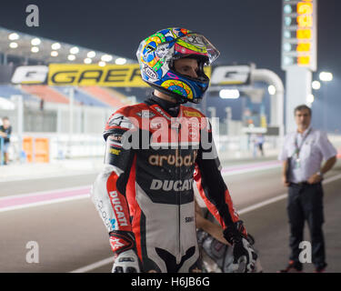 Le Circuit International de Losail, au Qatar. 29 Oct, 2016. Chaz Davies Ducati rider au cours de la Superpole ronde finale de la FIM 2016 Championnat du Monde Superbike Crédit : Tom Morgan/Alamy Live News Banque D'Images