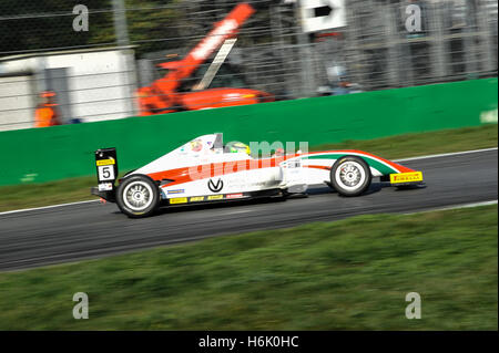 MicK Schumacher en actions au cours de la race1 pour l'Italien F4 Championship au circuit de Monza (Photo par Gaetano Piazzolla/Pacific Press) Banque D'Images