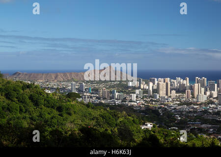 Diamond Head Crater et Honolulu sur Oahu, Hawaii, USA. Banque D'Images