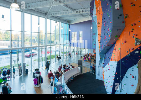 Intérieur de Wycombe centre de loisirs, la pratique, High Wycombe, Buckinghamshire, Angleterre, Royaume-Uni Banque D'Images