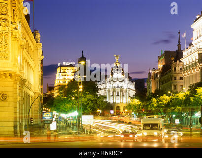 La Gran Via, au crépuscule, Madrid, Espagne Banque D'Images