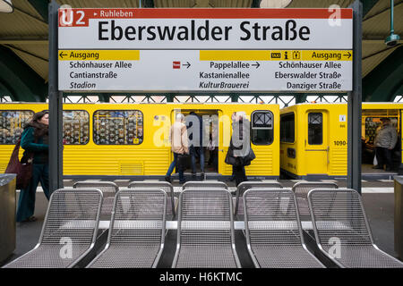 U-Bahn Eberswalder Strasse gare à Prenzlauer Berg Berlin Allemagne Banque D'Images