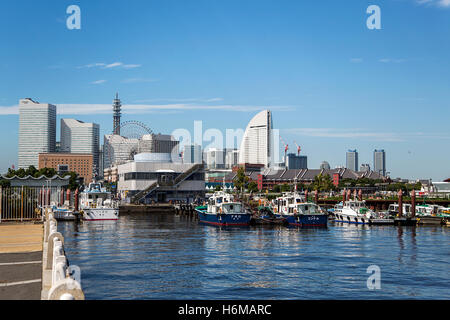 Bâtiments du quartier Minato Mirai 21 à Yokohama, au Japon. Banque D'Images