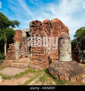 Shiva lingam dans le groupe D. Le sanctuaire de My Son, province de Quang Nam, Vietnam. Banque D'Images