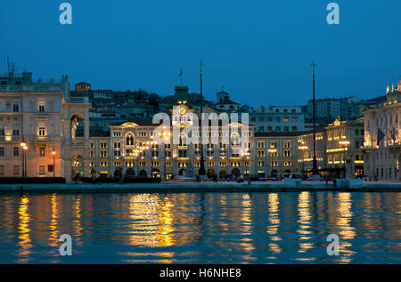 Trieste - vue de la piazza dell'unita Banque D'Images