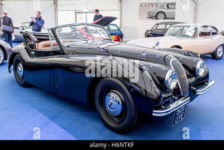 Jaguar XK 140 Cabriolet classique au Classic Car Show Alexander Palace Londres 2016 Banque D'Images