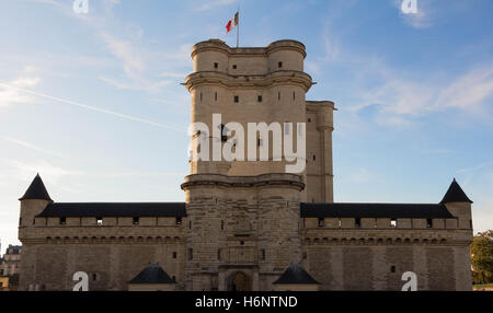 Le château de Vincennes a été au cœur de la monarchie française jusqu'en 1682 lorsque Louis XIV choisit de s'installer à Versailles. Banque D'Images