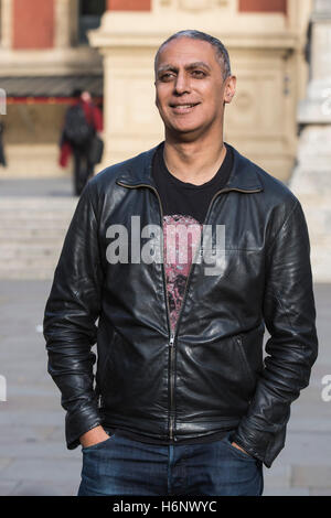 Londres, Royaume-Uni. 31 octobre 2016. Musicien britannique des Affaires indiennes, producteur et compositeur Nitin Sawhney va effectuer un spectacle au Royal Albert Hall, le mercredi 2 novembre, avec la musique de son dernier album rêve dystopique. Banque D'Images