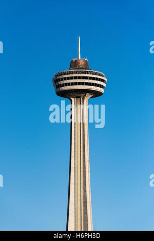 La tour Skylon, Niagara Falls, Ontario, Canada. Banque D'Images