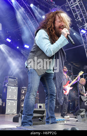 The Dead Daisies se jouant en direct au Musikmesse de Francfort (John Corabi, Marco Mendoza, David Lowy) Banque D'Images