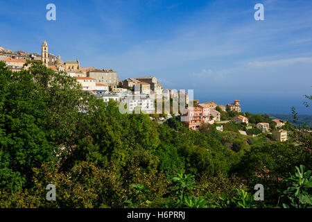 Le village de Cervione, en Corse, France Banque D'Images