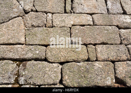 Détail des ruines du château roman médiéval Castro Laboreiro, dans le Nord du Portugal Banque D'Images