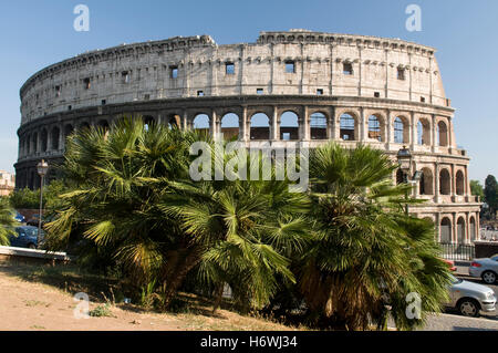 Amphithéâtre Romain, Colisée, Rome, Italie, Europe Banque D'Images