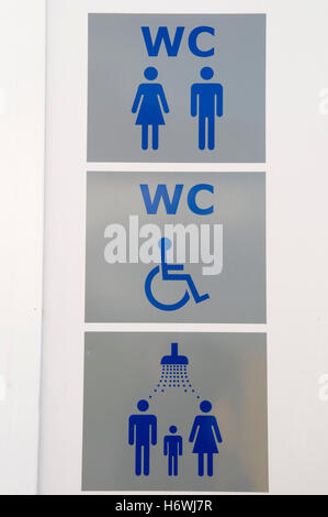 Inscrivez-toilettes, toilettes handicapés, douche, pictogrammes Banque D'Images