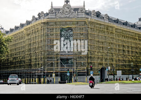 MADRID, ESPAGNE - 25 octobre 2016 : Travaux de rénovation à la Banque d'Espagne Banque D'Images