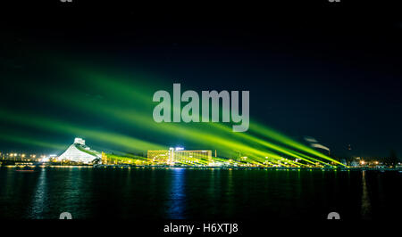 Panorama de Riga pendant la fête des lumières Banque D'Images