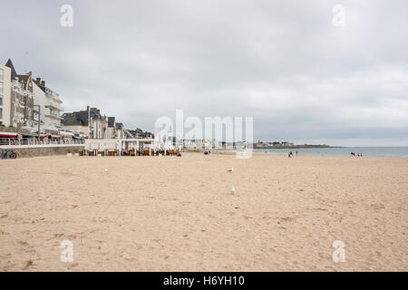 Plage paysage à une commune du nom de Quiberon dans le morbihan en Bretagne, France Banque D'Images