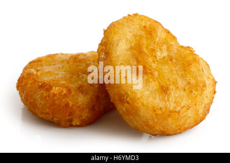 Deux golden deep-fried chicken nuggets battues isolé sur blanc en perspective. Banque D'Images