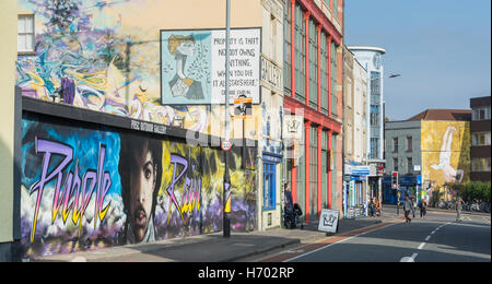 Hommage au prince par paintsmiths Stokes Croft, Bristol Banque D'Images