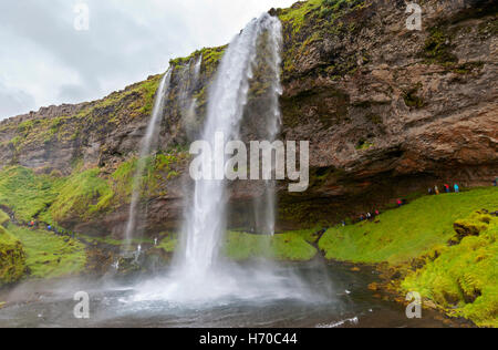 Une vue de la cascade de Seljalandsfoss, l'Islande. Banque D'Images