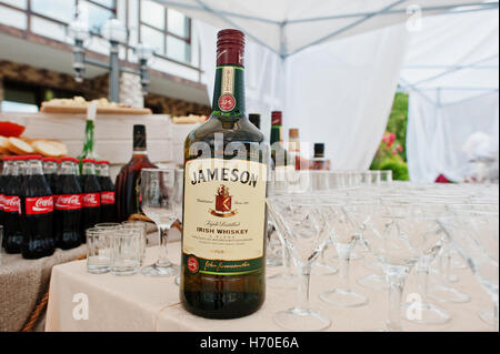 Hai, l'Ukraine - 25 octobre 2016 : l'Irish whiskey Jameson sur la table du buffet Banque D'Images