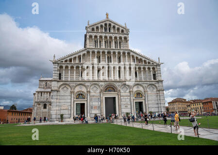 Célèbre cathédrale de Pise, Pise, façade , ville de Toscane, Italie centrale Banque D'Images