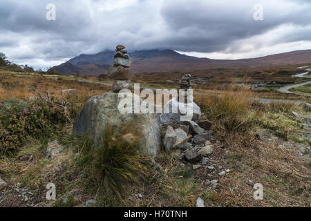 Les tas de pierre à Sligachan sur l'île de Skye. Banque D'Images