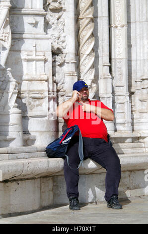 Sculpture vivante, 'Tourist', Monastère des Hiéronymites, Belém. Banque D'Images