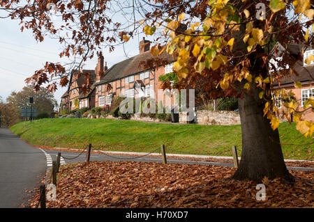 Village de Stoneleigh en automne, Warwickshire, England, UK Banque D'Images