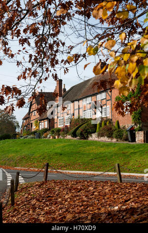 Village de Stoneleigh en automne, Warwickshire, England, UK Banque D'Images