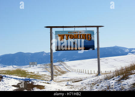 Scène d'hiver montrant la bienvenue à Wyoming Sign Banque D'Images