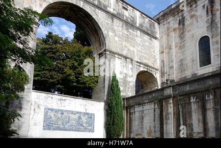 Lisbonne, Aguas Livres, l'aqueduc de l'eau potable pure Banque D'Images