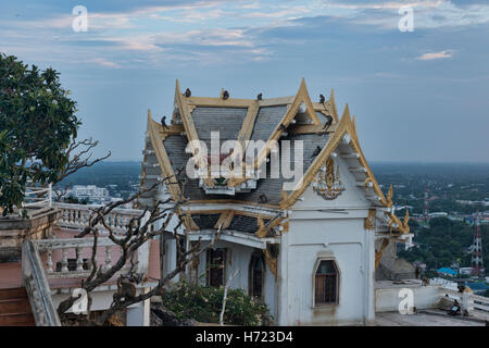 Khao Chong Krachok monkey temple, Prachuap Khiri Khan, Thaïlande Banque D'Images