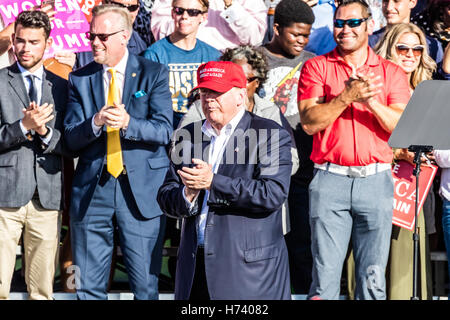 Orlando, Floride, USA. 2 novembre, 2016. Donald Trump Rally le mardi 2 novembre 2016 au parc des expositions du centre de la Floride à Orlando, Floride. Banque D'Images