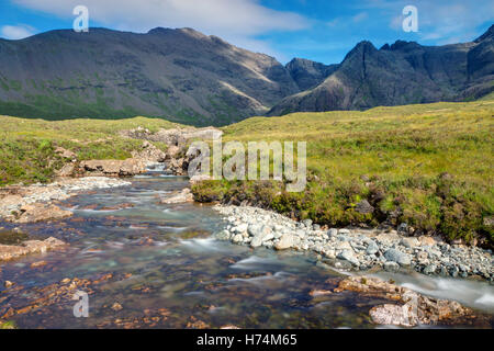 Petite rivière de l'île de Skye en Ecosse Banque D'Images