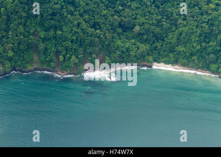 Belle vue aérienne d'une section du golfe de Nicoya, Costa Rica. Banque D'Images