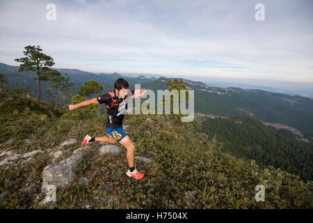 Le trail running dans Hidalgo, au Mexique. Banque D'Images