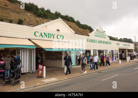 SHANKLIN, Royaume-Uni - 28 août 2016 : un traditionnel sweet shop et RK dans la ville balnéaire de Ventnor, île de Wight. Banque D'Images