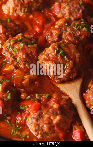 Albondigas Boulettes de viande en sauce. macro fond vertical Banque D'Images