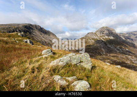 Tryfan et Crête hérissée de Snowdonia, Banque D'Images