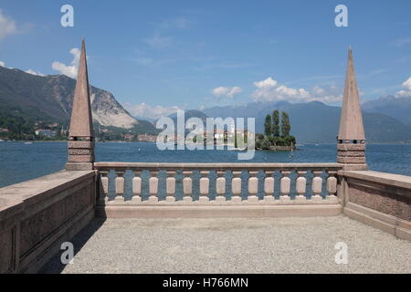 L'Île de pêcheurs sur le Lac Majeur, vue d'Isola Bella. Banque D'Images