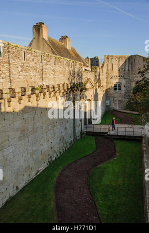 Les vieux murs de ville close, le noyau ancien de Concarneau, Bretagne, France Banque D'Images