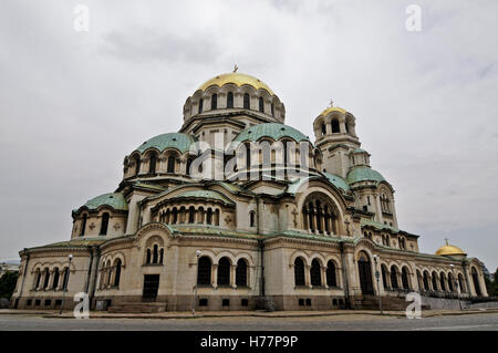 La cathédrale Alexandre Nevsky, Sofia, Bulgarie. Vue de côté Banque D'Images