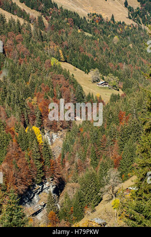 Les Aravis en automne Banque D'Images