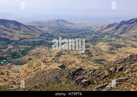 Col,Valley,épices,sèches,fruits à vendre,au-delà orchidée sur M-39,Sud,Shahrisabz Shakhirisabz,Ouzbékistan,l'Asie centrale Banque D'Images