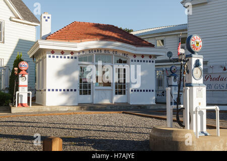 H. P. Sears Oil Co. Service Station Museum, Rome, New York, USA. Banque D'Images