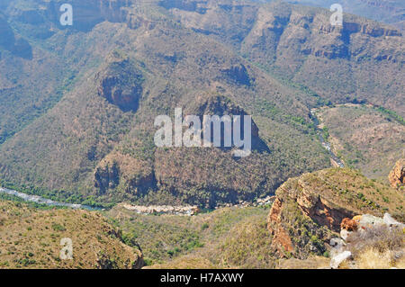 Afrique du Sud : Vue aérienne de la rivière Blyde, une caractéristique naturelle de l'est de la province de Mpumalanga, l'un des plus grands canyons sur terre Banque D'Images