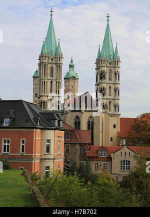 Magdeburg, Allemagne. 06Th Nov, 2016. Blick auf den Dom von Naumburg/Saale (Saxe-Anhalt), aufgenommen am 01.11.2016. Der Brief/Symbole und die hochmittelalterliche Herrschaftslandschaft Dom une Saale Unstrut und sollen dans das Welterbe UNESCO der aufgenommen werden. Foto : Peter Gercke/dpa Foto : Peter Gercke/dpa-Zentralbild/photo de l'alliance/dpa (c) ZB-FUNKREGIO OST - Honorarfrei nur für Bezieher des ZB-Regiodienstes © dpa/Alamy Live News Banque D'Images