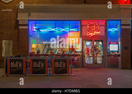 Ed's Easy Diner Centre Commercial Whitefriars Canterbury Kent Banque D'Images